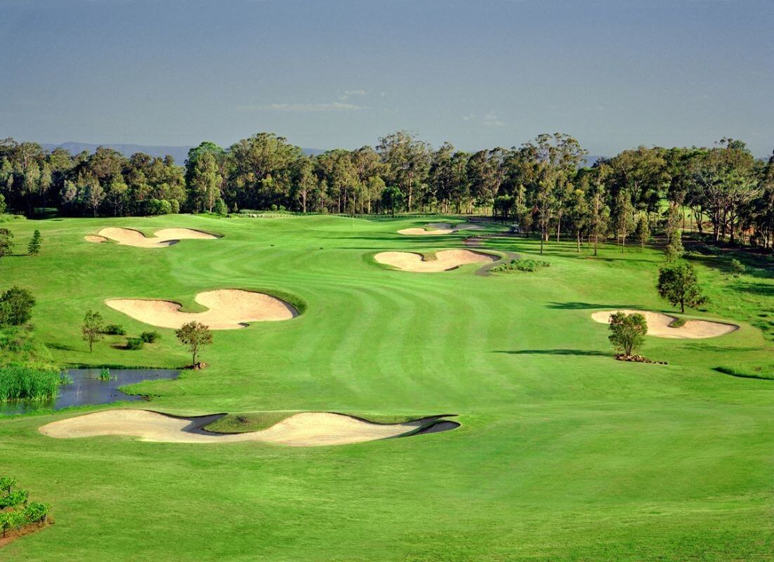 tourism australia golf